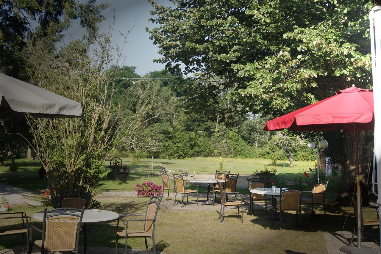 Hotel Restaurant La Sauldraie Salbris Exterior photo